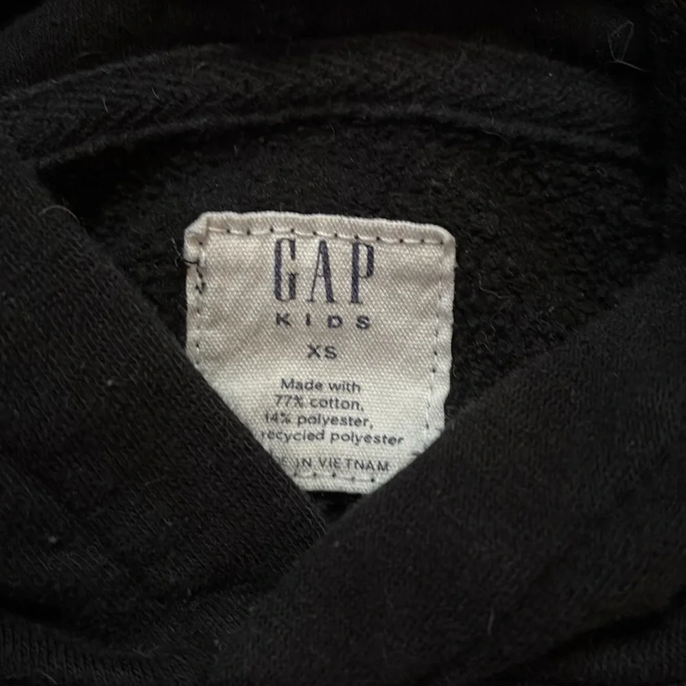GAP black logo